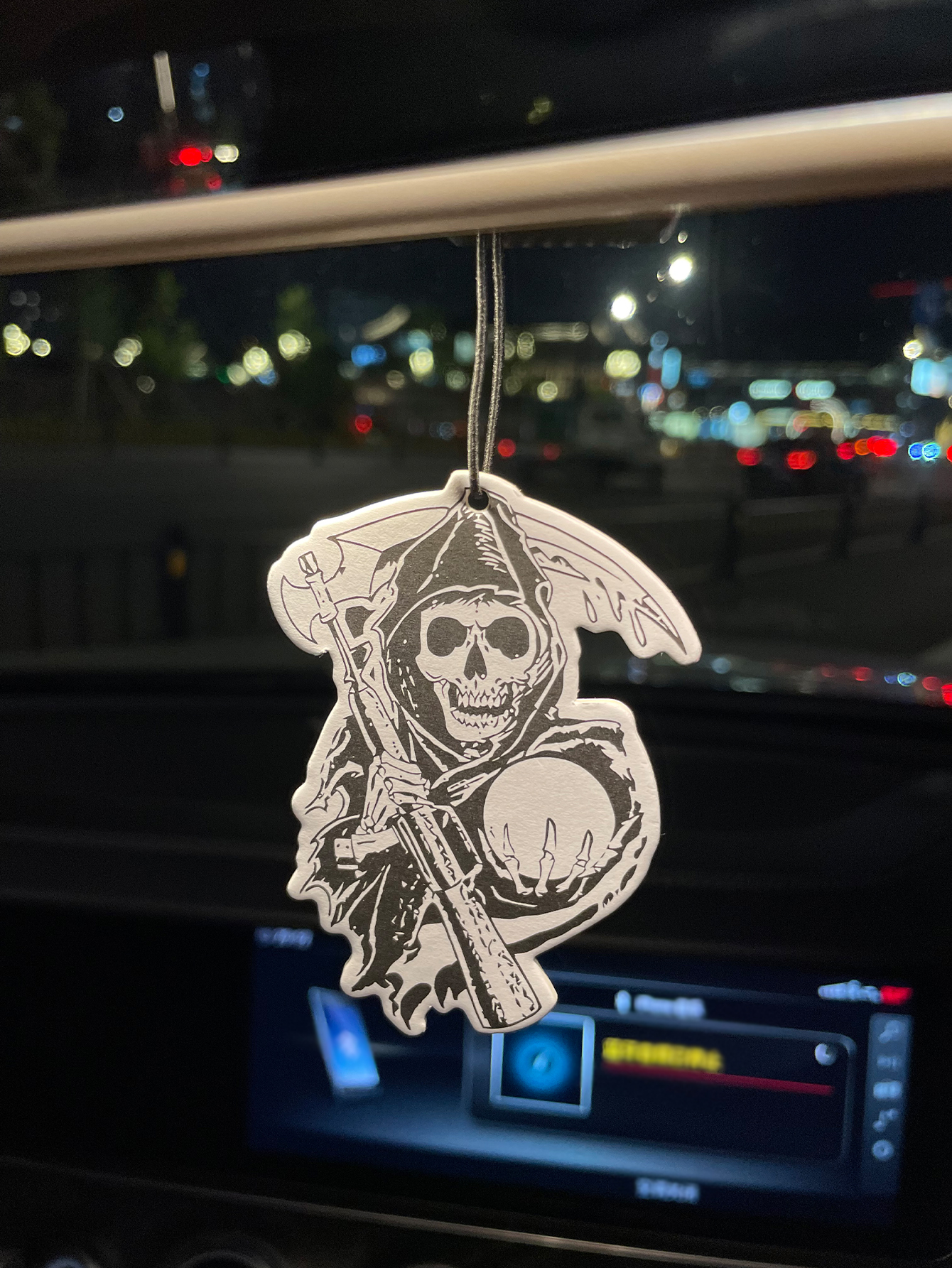 Skull, Hilton Fresh Scent Five - Home Bathroom Vent recensie en prijs