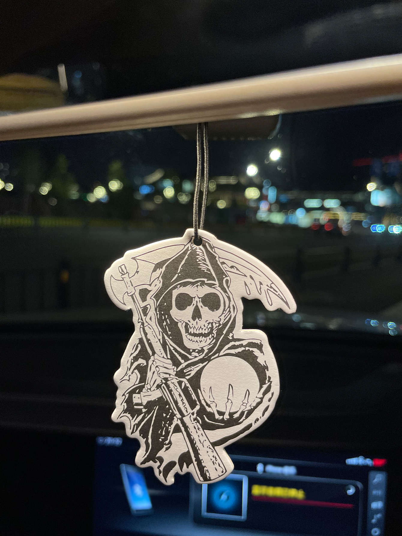 Skull, Hilton Fresh Scent Five - Home Bathroom Vent recensie en prijs