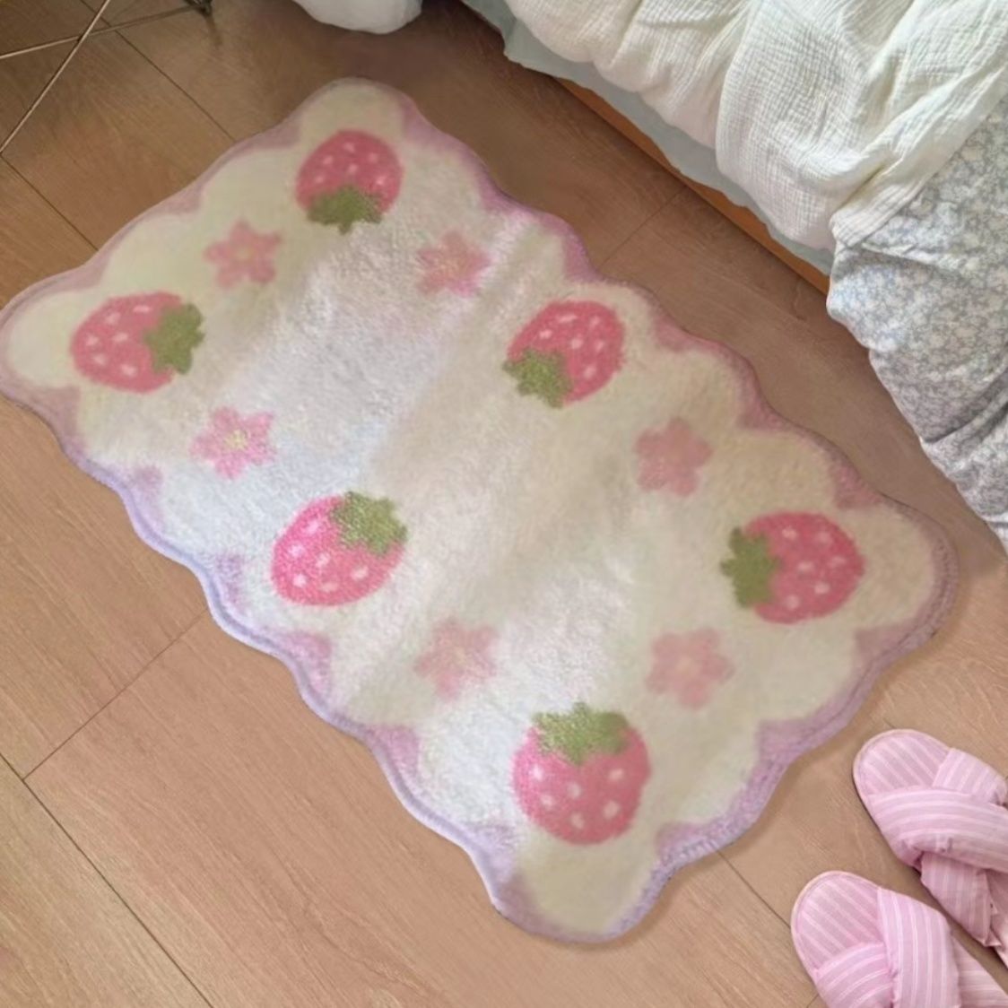 VIKAMA Sweet Strawberry Floor  - Zara Home Bathroom Rug recensie en prijs